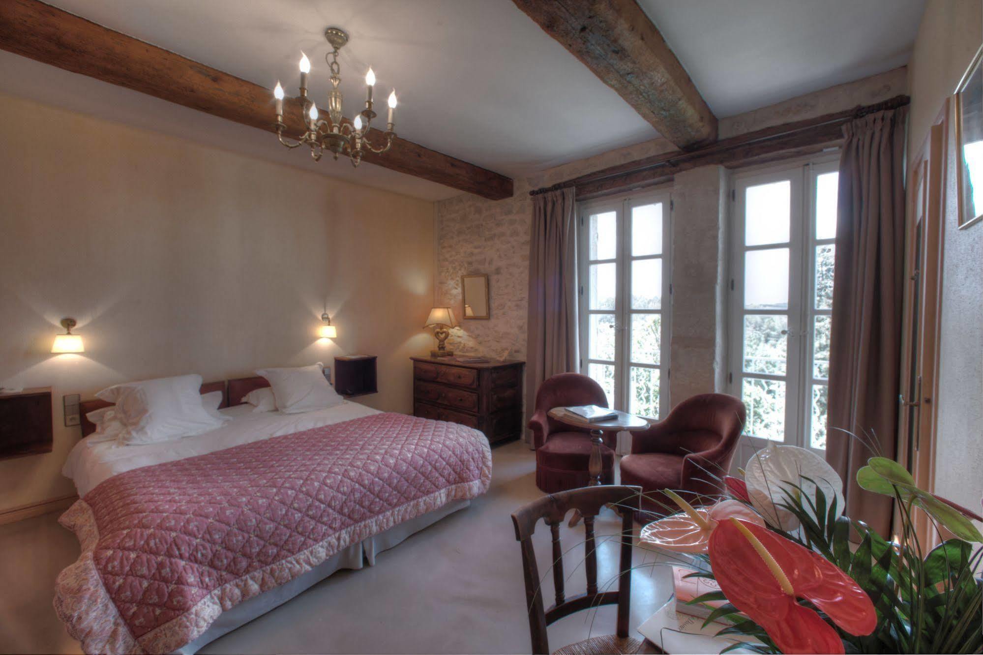 Auberge De Noves Domaine Du Deves Eksteriør billede